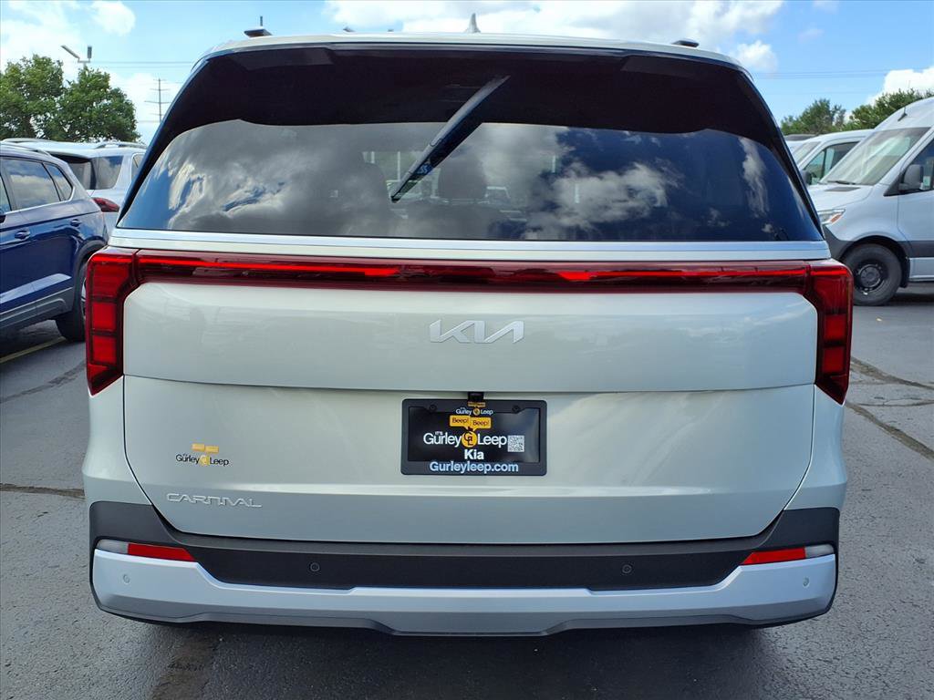 2026 Kia Carnival EX photo 8