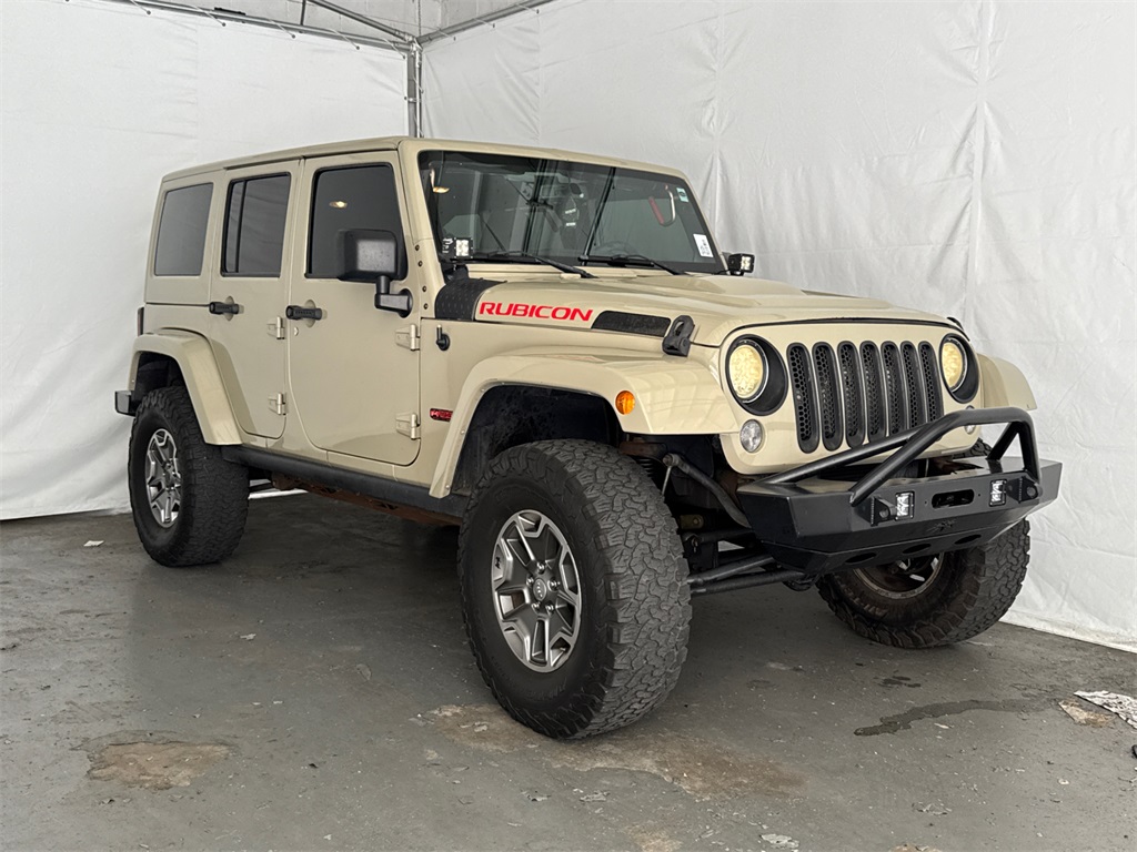 2011 Jeep Wrangler Unlimited Rubicon photo 2
