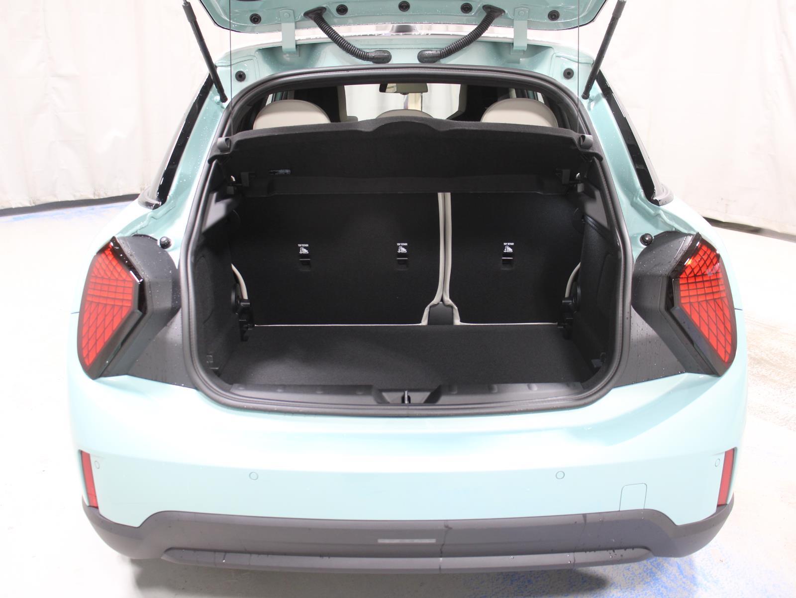 2026 Mini Cooper Hardtop S 4 Door Iconic photo 28