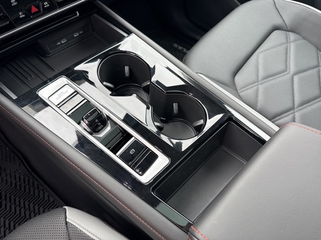 2025 Volkswagen Atlas Peak Edition SE photo 19