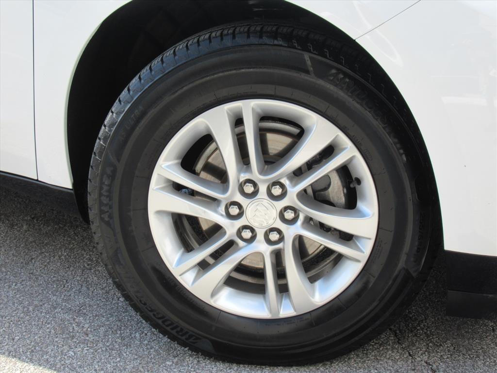 2018 Buick Enclave Essence photo 7