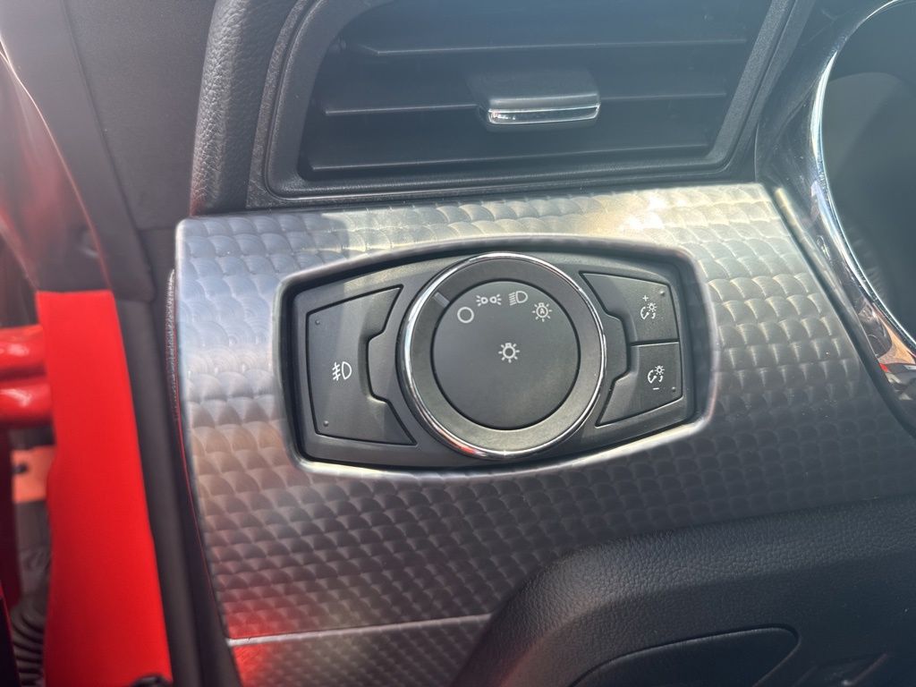 2016 Ford Mustang GT Premium photo 14
