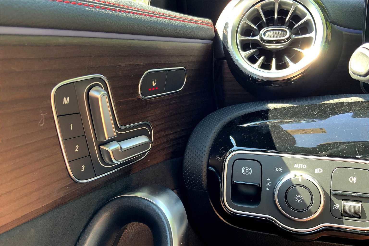 2026 Mercedes Benz CLA 250 4MATIC photo 23