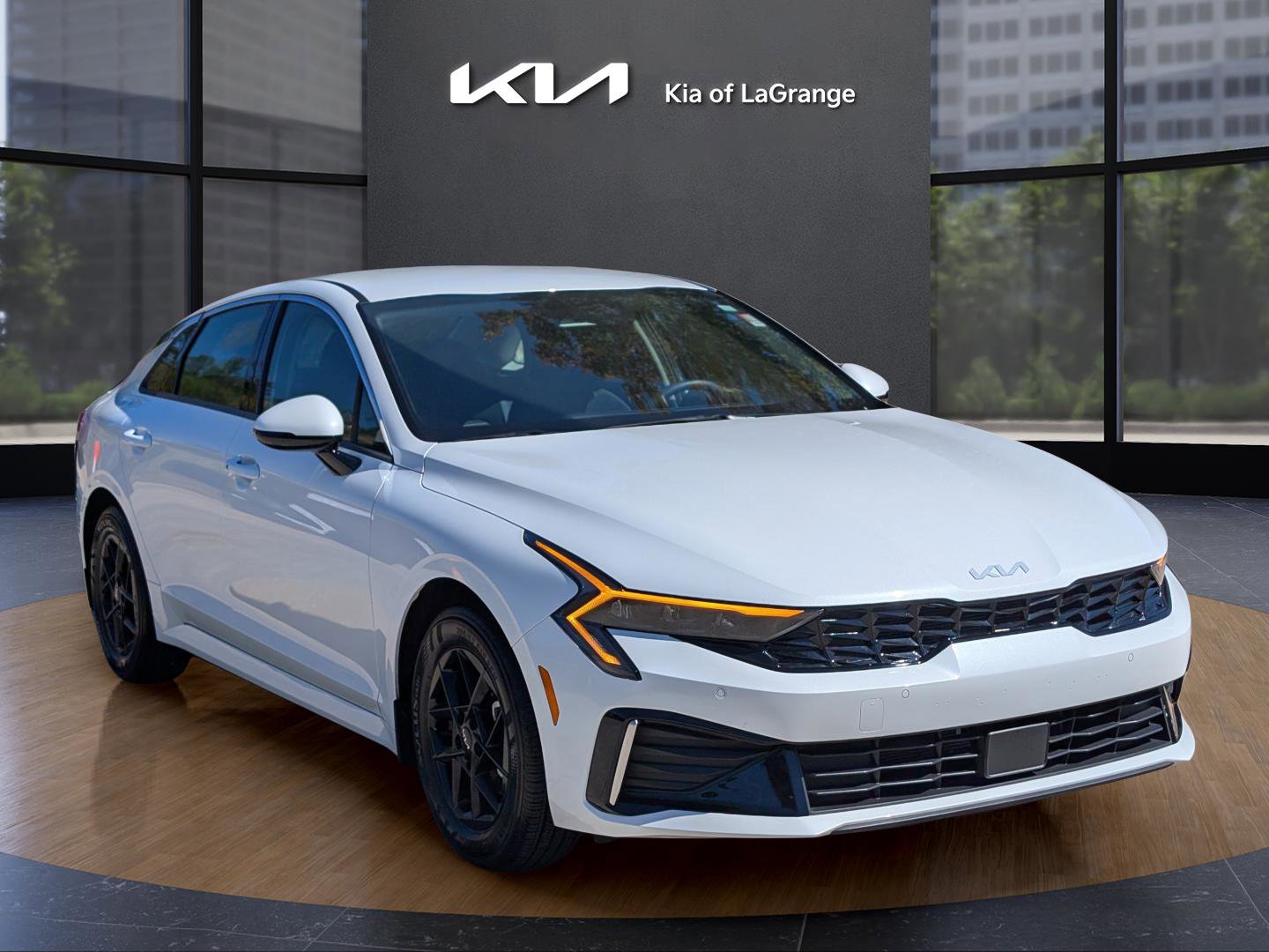 2025 Kia K5 LXS photo 3