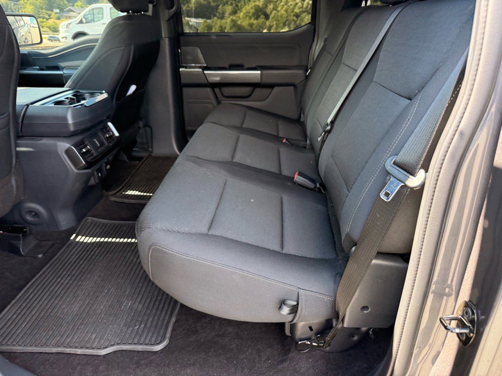 2021 Ford F-150 XLT photo 11
