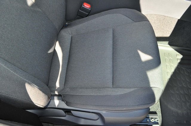 2026 Toyota Camry LE photo 4
