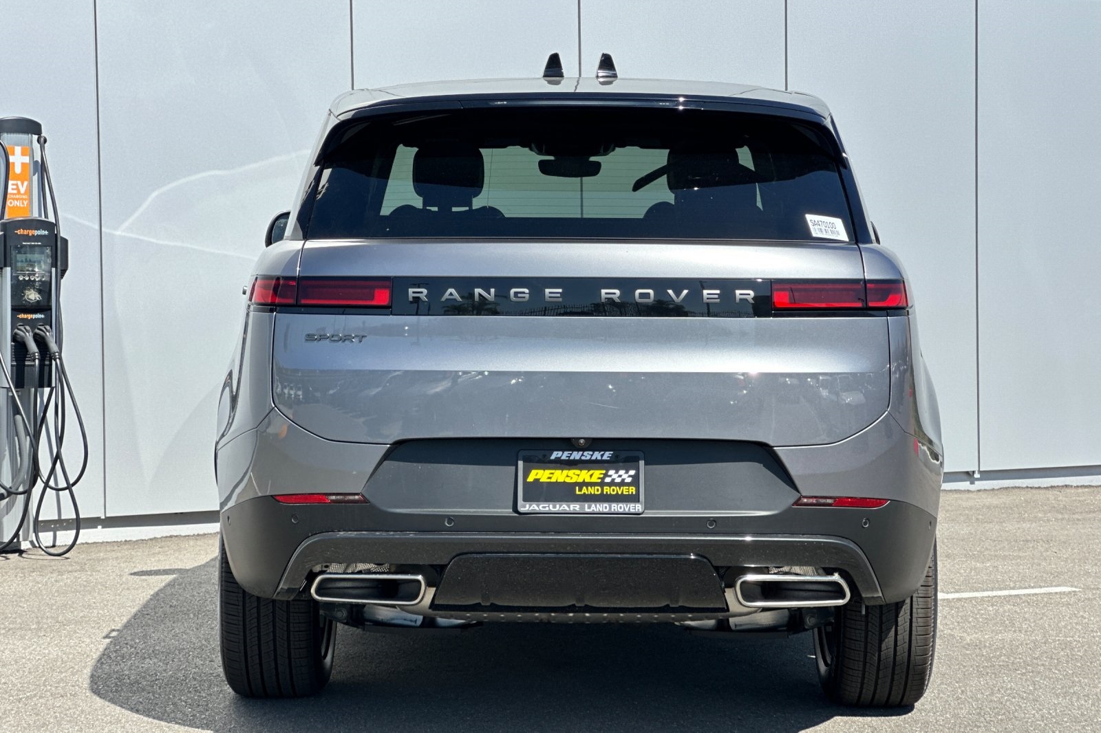 2025 Land Rover Range Rover Sport SE photo 5