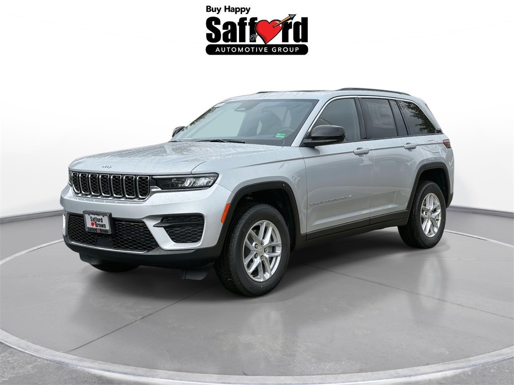2025 Jeep Grand Cherokee Laredo's photo