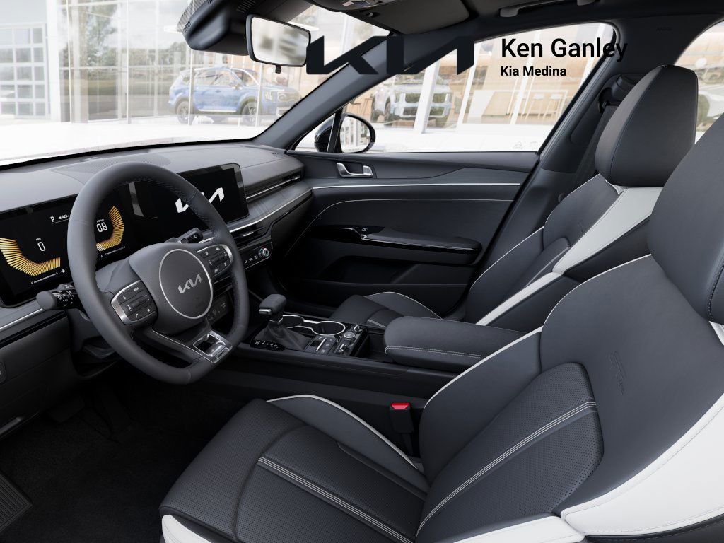 2026 Kia K5 GT-Line photo 14