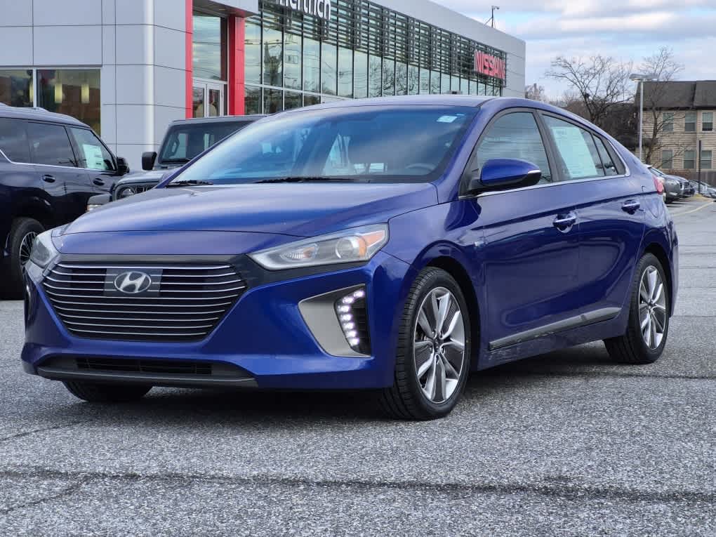 2019 Hyundai Ioniq Limited's photo
