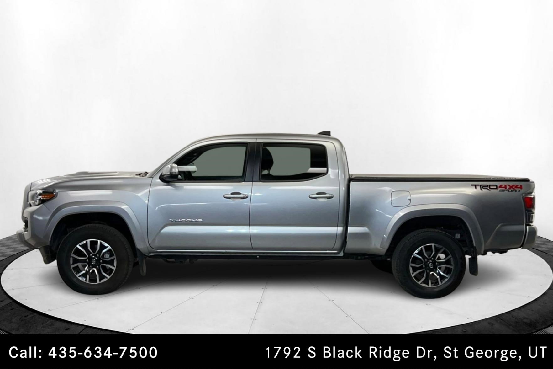 2022 Toyota Tacoma TRD Sport Double Cab photo 2