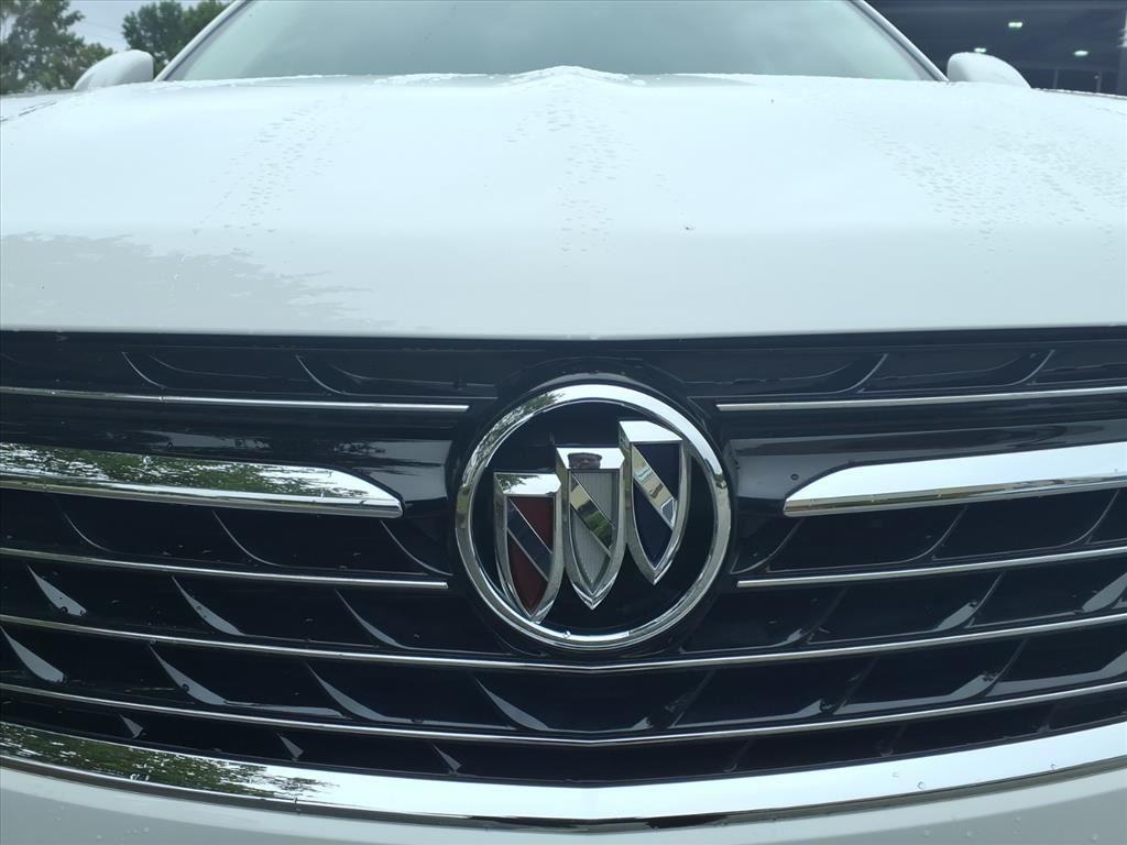 2023 Buick Envision Essence photo 3