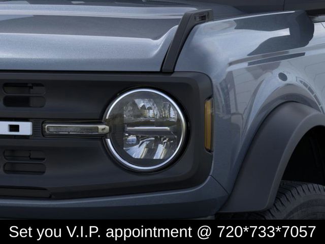 2025 Ford Bronco Base photo 18