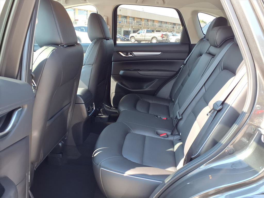 2025 Mazda CX-5 2.5 Select photo 18