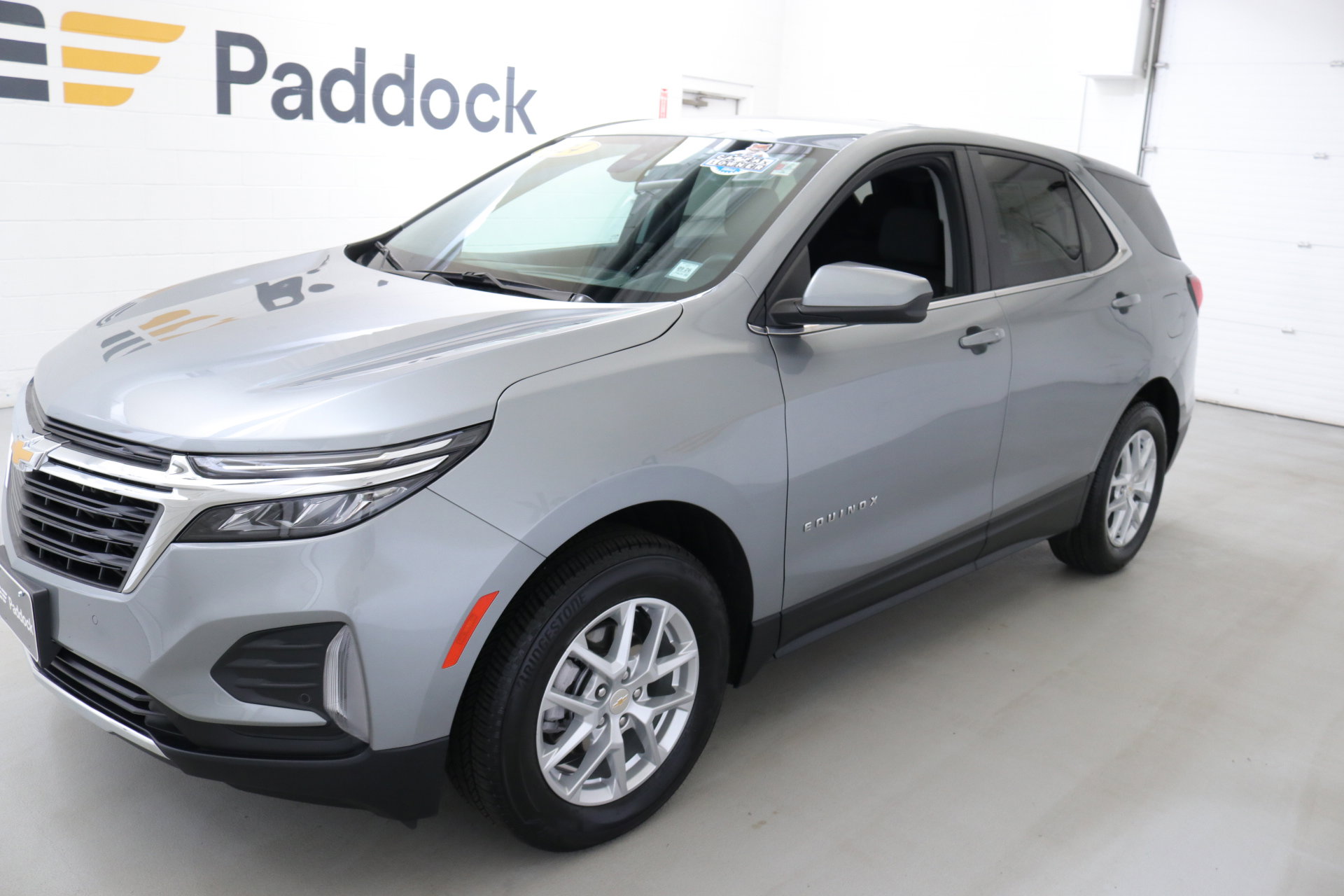 2024 Chevrolet Equinox LT photo 3