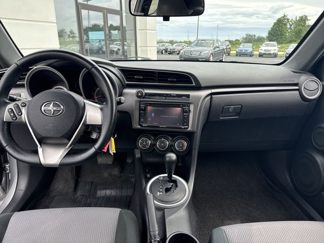 2014 Scion tC Base photo 5