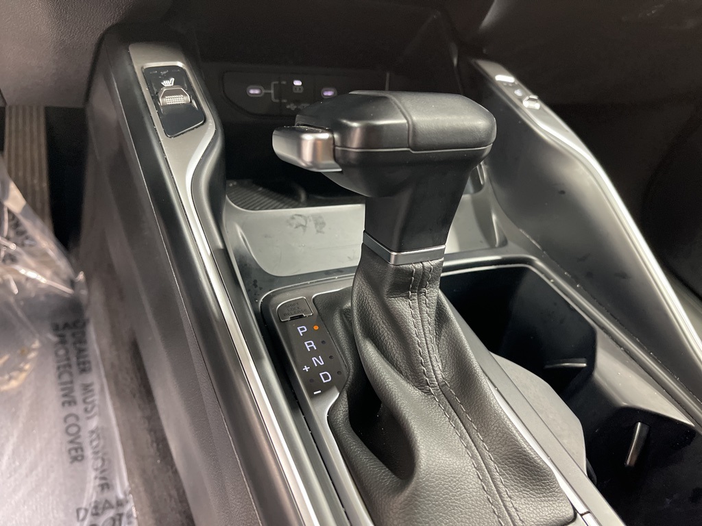 2024 Kia Sorento S photo 11