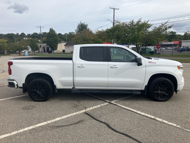 2024 Chevrolet Silverado 1500 RST photo 4