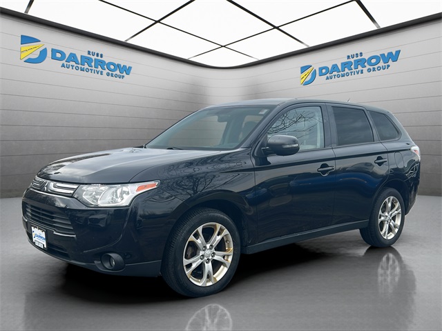 2014 Mitsubishi Outlander SE's photo