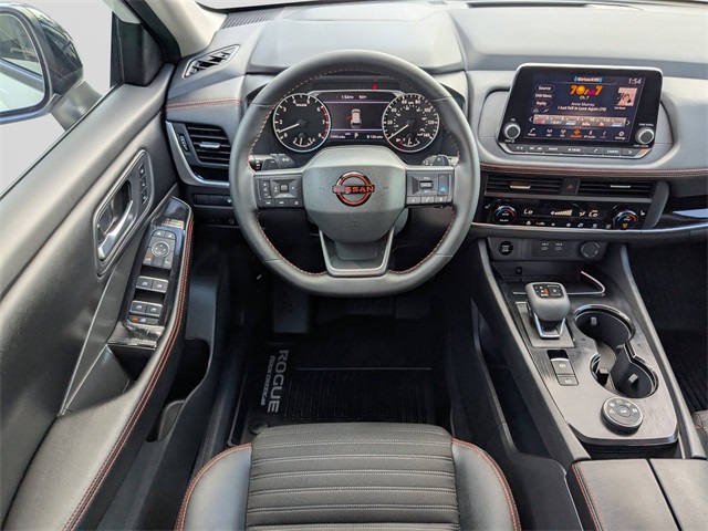 2025 Nissan Rogue SV photo 15