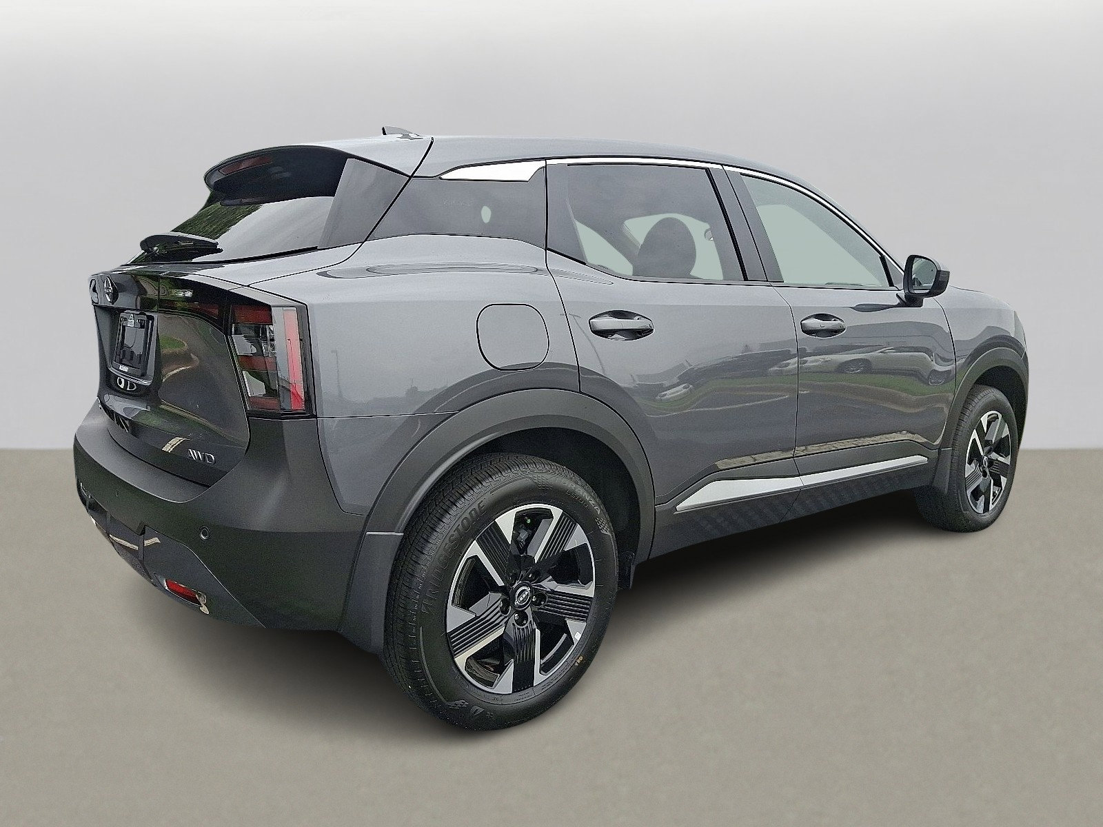 2025 Nissan Kicks SV photo 3