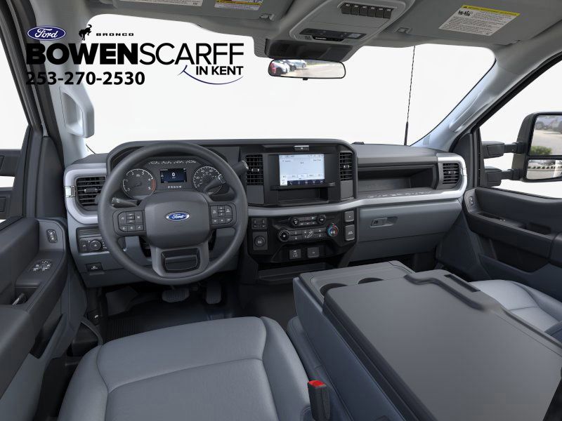 2025 Ford F-600 photo 9