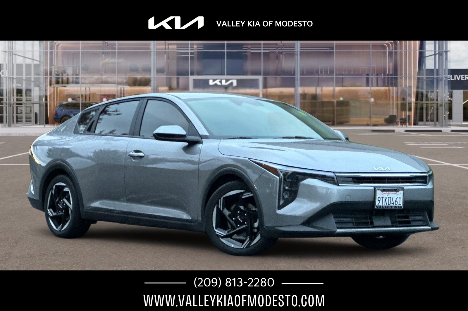 2025 Kia K4 EX's photo