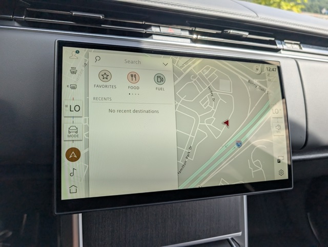 2025 Land Rover Range Rover SE photo 11