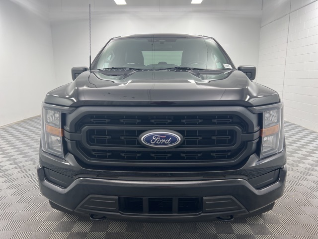 2023 Ford F-150 XL photo 2