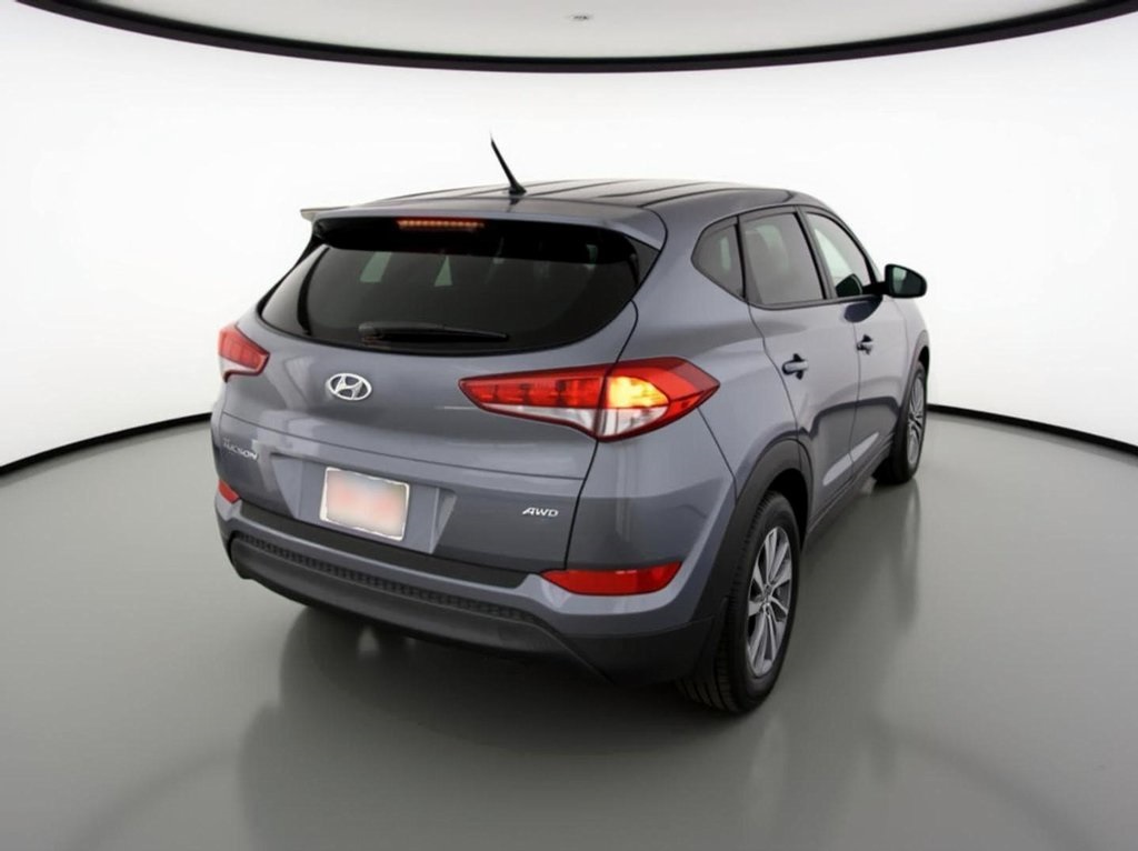 2018 Hyundai Tucson SE photo 2