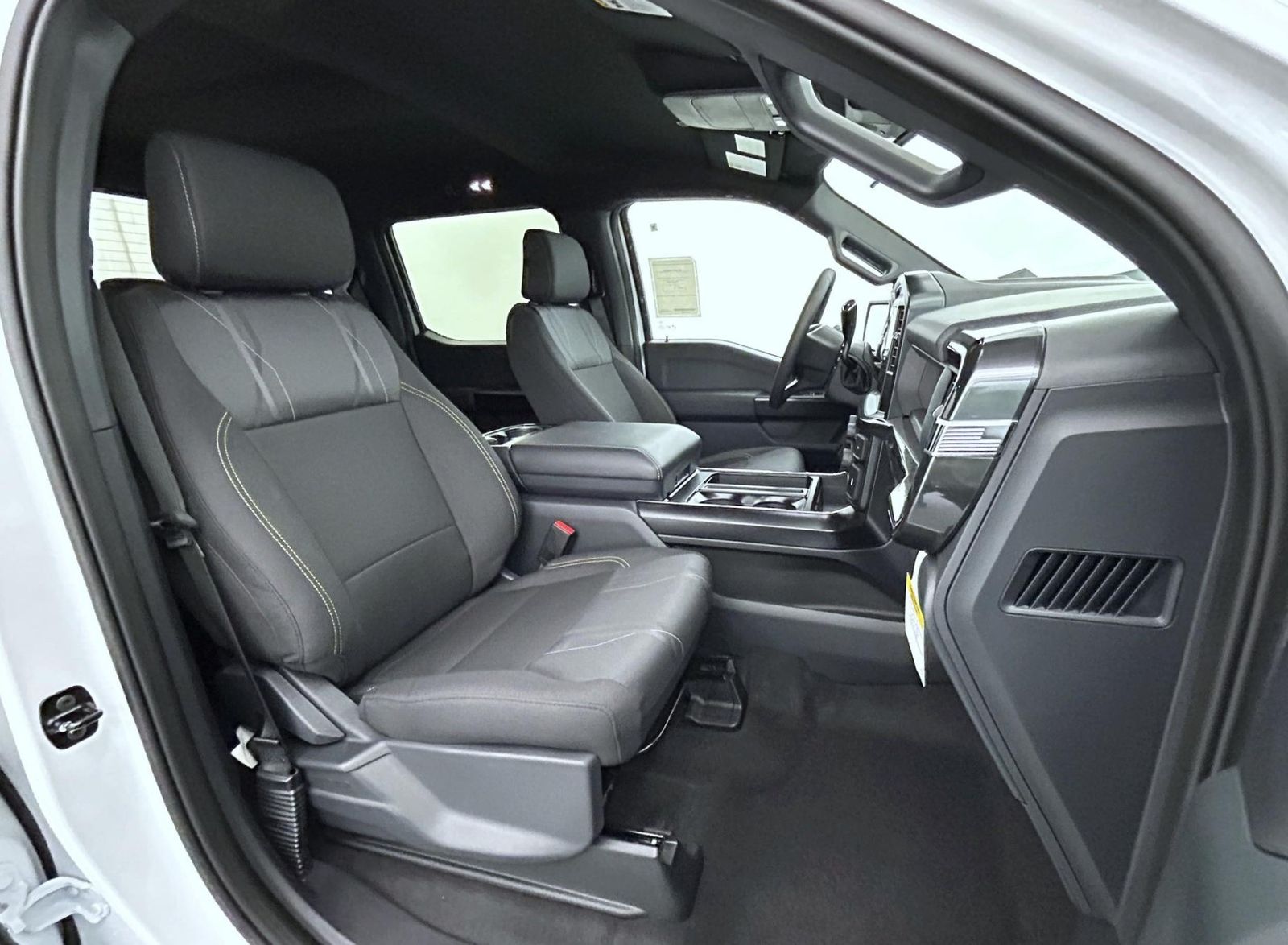 2025 Ford F-150 STX photo 15