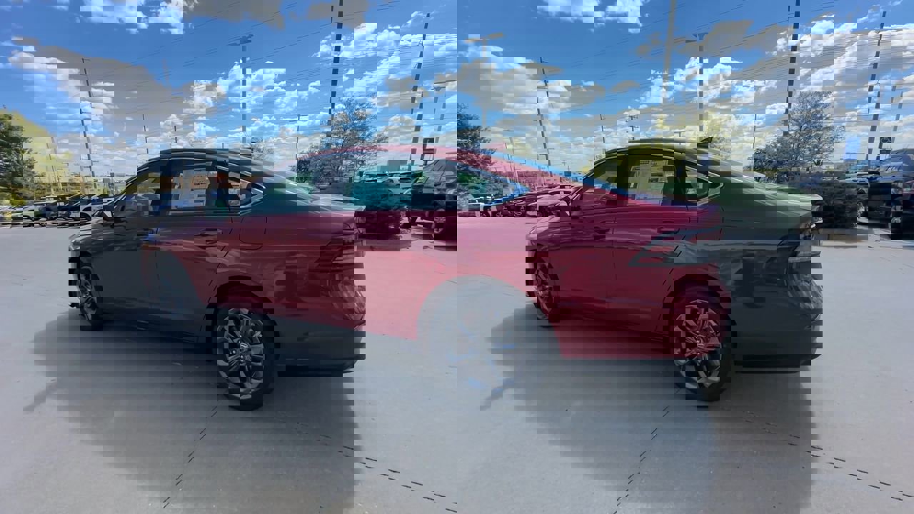 2025 Honda Accord Hybrid EX-L photo 5