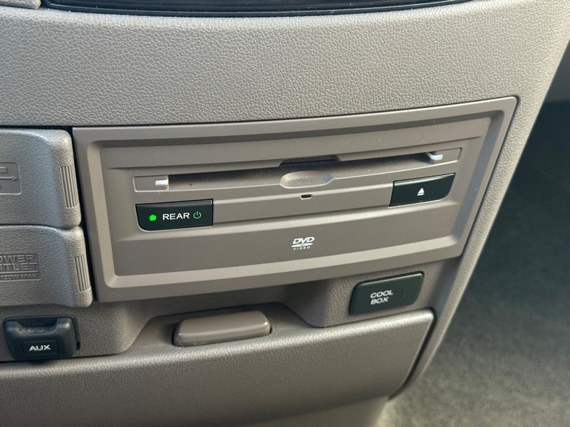 2016 Honda Odyssey Touring photo 29