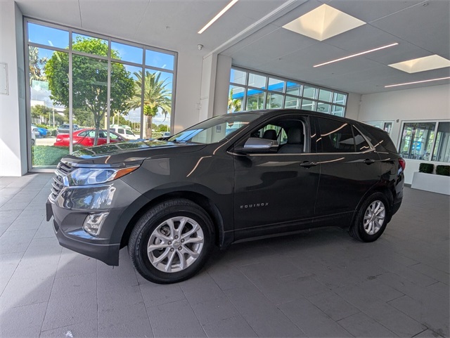 2019 Chevrolet Equinox LT photo 3