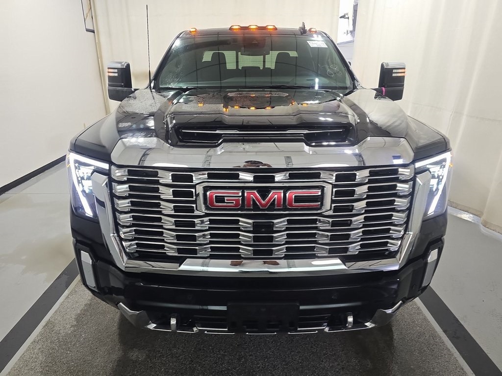 2024 Gmc Sierra HD Denali photo 2