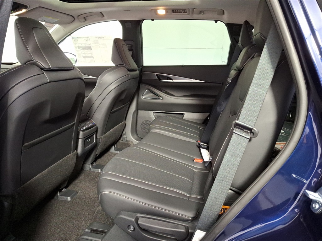 2025 Infiniti QX60 Luxe photo 6