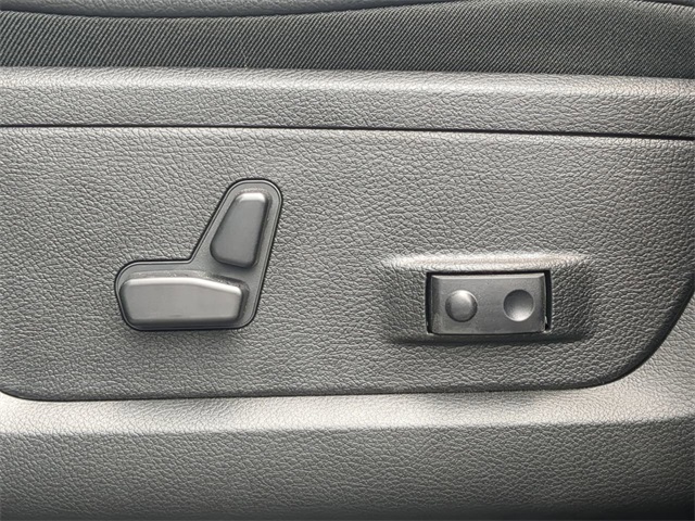 2025 Ram 2500 Laramie photo 20