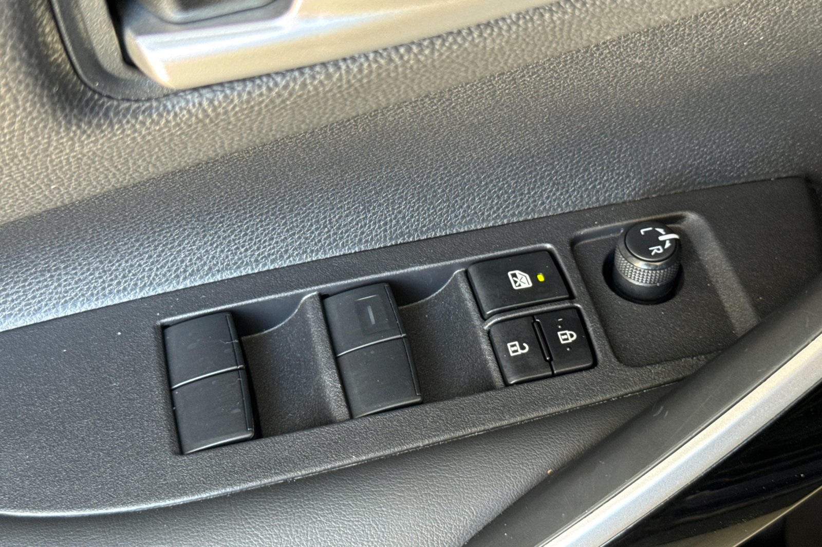2023 Toyota Corolla XSE photo 12