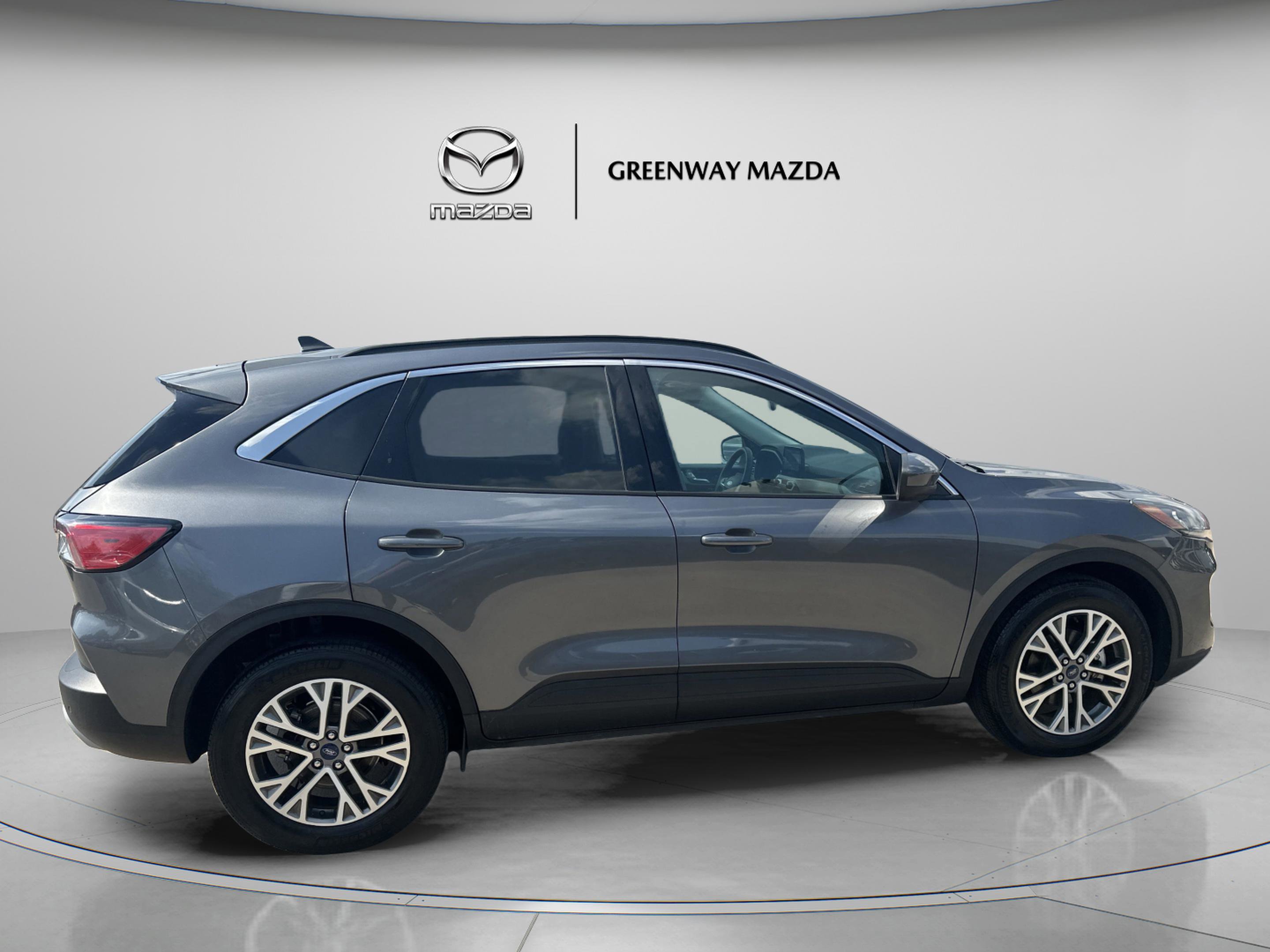 2021 Ford Escape SEL photo 8