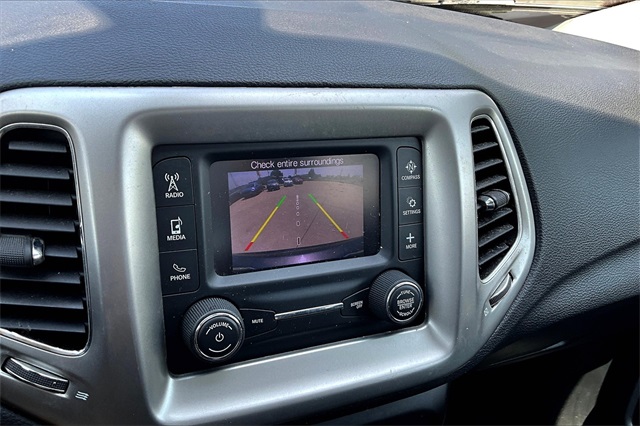 2018 Jeep Compass Latitude photo 22