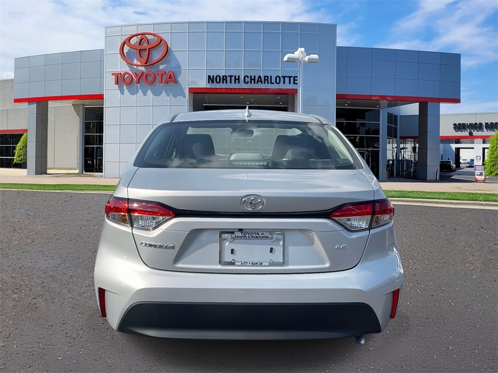 2026 Toyota Corolla LE photo 5