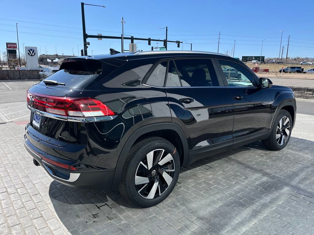 2025 Volkswagen Atlas Cross Sport SE Technology photo 5