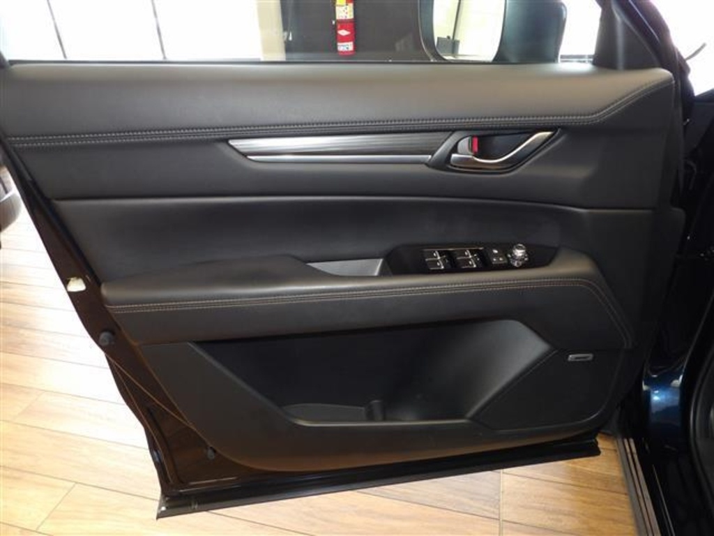 2022 Mazda CX-5 2.5 Premium Plus photo 24