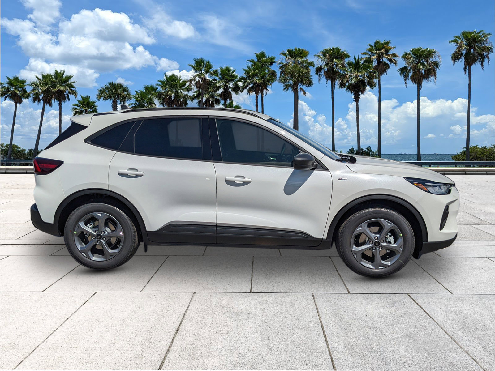 2026 Ford Escape ST-Line photo 9