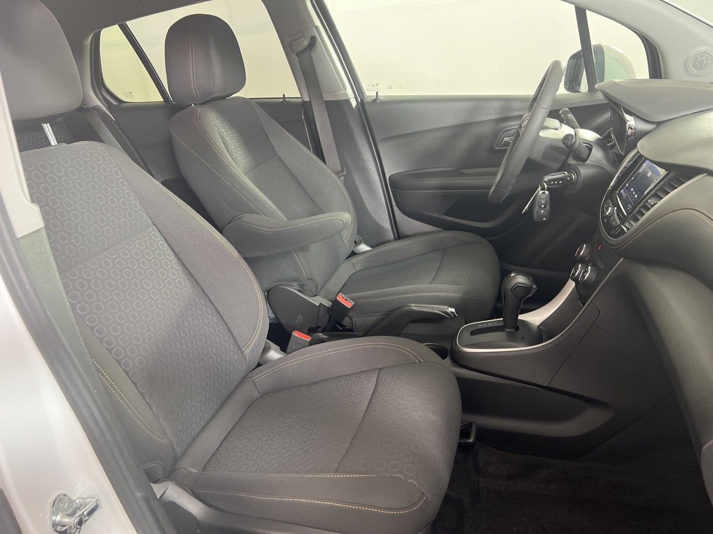 2022 Chevrolet Trax LS photo 18