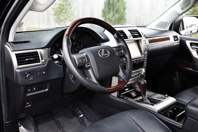 2019 Lexus GX 460 photo 19