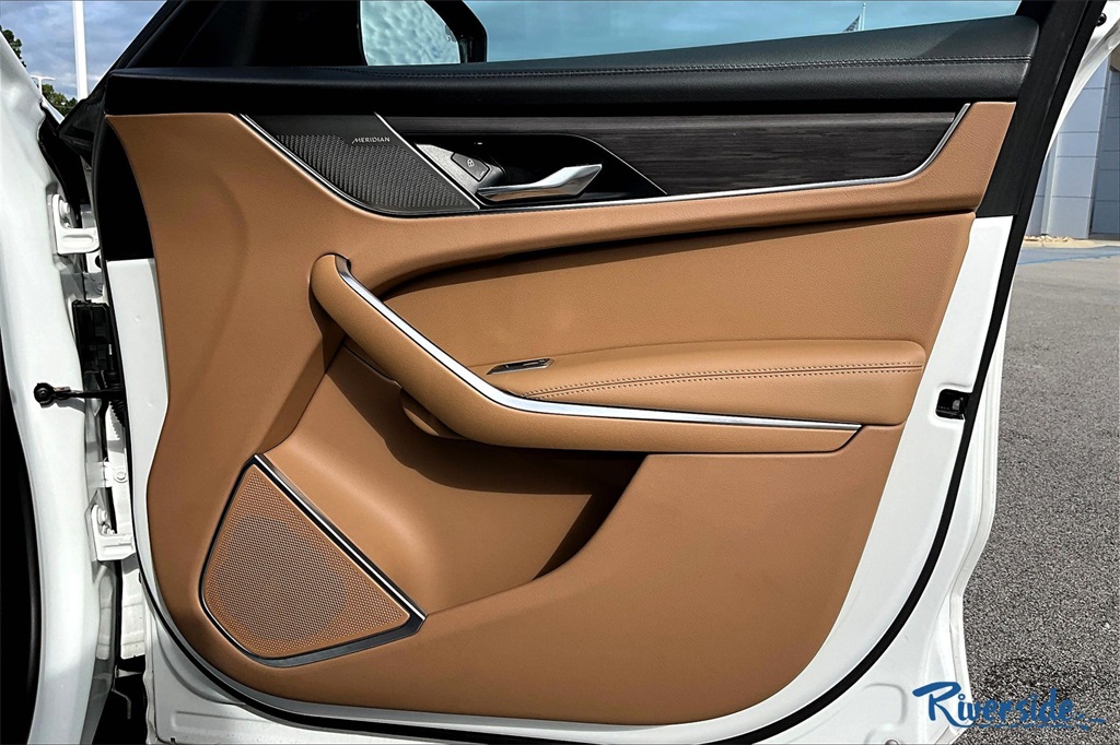2021 Jaguar F-PACE P250 S photo 22