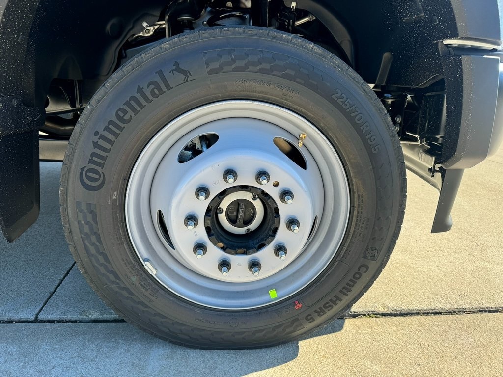 2024 Ford F-450 XL photo 23