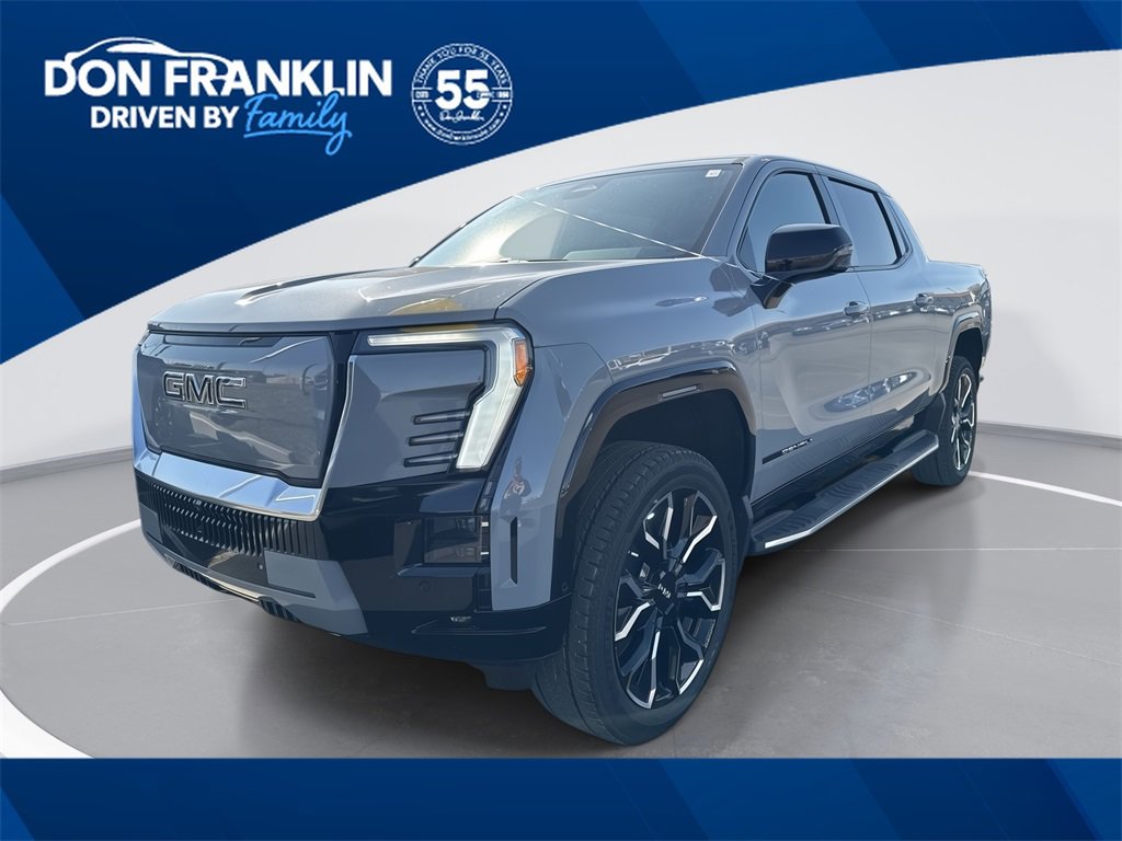 2025 GMC Sierra EV Denali's photo