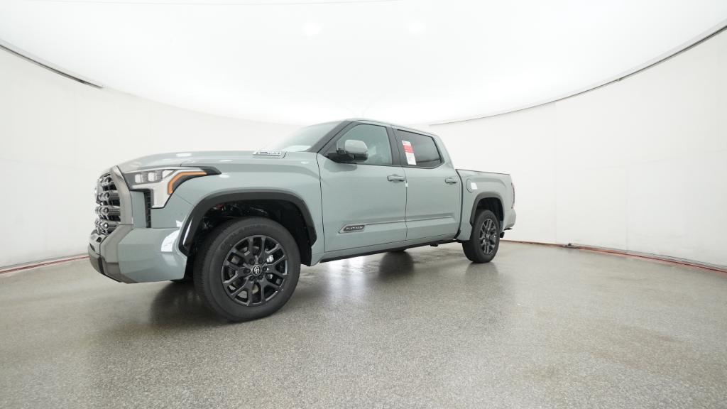 2025 Toyota Tundra Platinum CrewMax photo 22